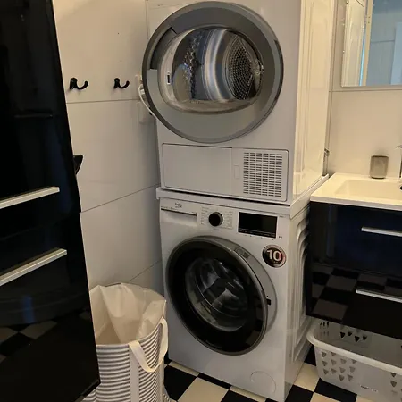 Fin Sentralt I Tromso, Gratis Parkering *