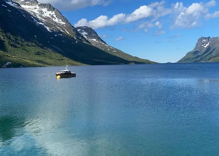 Fin Sentralt I Tromso, Gratis Parkering Апартаменты